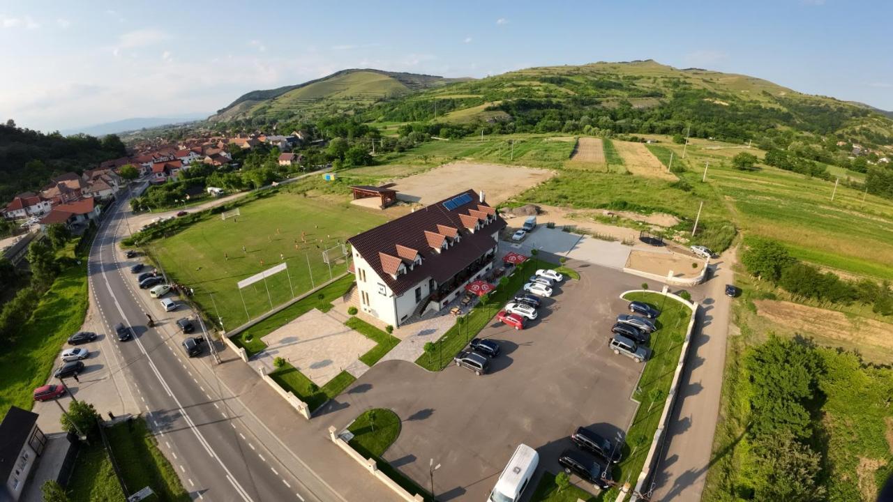Martini Restaurant & Cazare Sebesel Exteriér fotografie